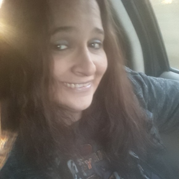 Meet your Posher, Sonya - Picture 1 of 1